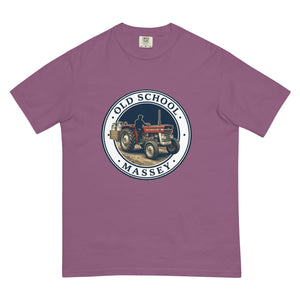 The Tractor Mugs Store Berry / S Massey Ferguson 135 OLD SCHOOL MASSEY Engraving | Unisex Premium T-shirt Quality Farmers Merch