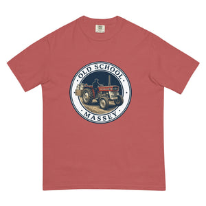 The Tractor Mugs Store Crimson / S Massey Ferguson 135 OLD SCHOOL MASSEY Engraving | Unisex Premium T-shirt Quality Farmers Merch