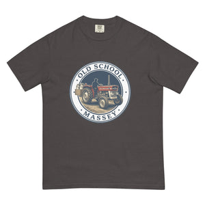 The Tractor Mugs Store Graphite / S Massey Ferguson 135 OLD SCHOOL MASSEY Engraving | Unisex Premium T-shirt Quality Farmers Merch
