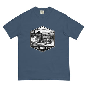 The Tractor Mugs Store Midnight / S Massey Ferguson 135 OLD SCHOOL MASSEY Moose | Unisex Premium T-shirt Quality Farmers Merch